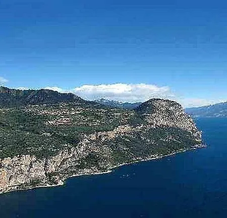Familienfreundliches Ferienhaus Mit Privatem Garten Und Seeblick - Chalet Simon Pra Da Bont بيت للعطل تينيالي