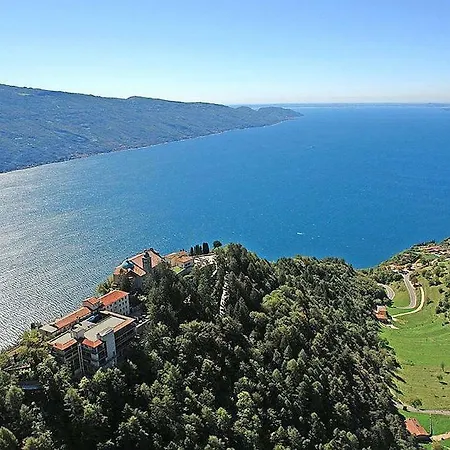 Holiday home Familienfreundliches Ferienhaus Mit Privatem Garten Und Seeblick - Chalet Simon Pra Da Bont Tignale