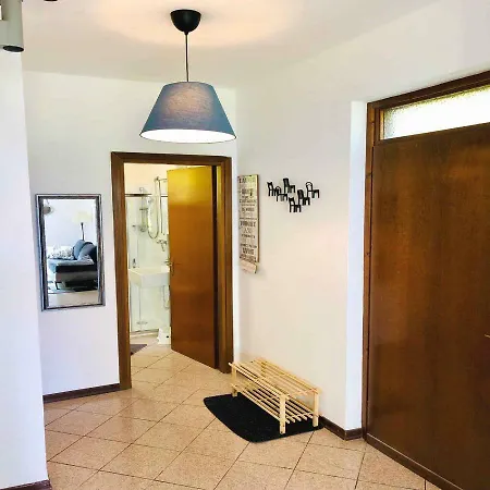 Familienfreundliches Ferienhaus Mit Privatem Garten Und Seeblick - Chalet Simon Pra Da Bont Holiday home