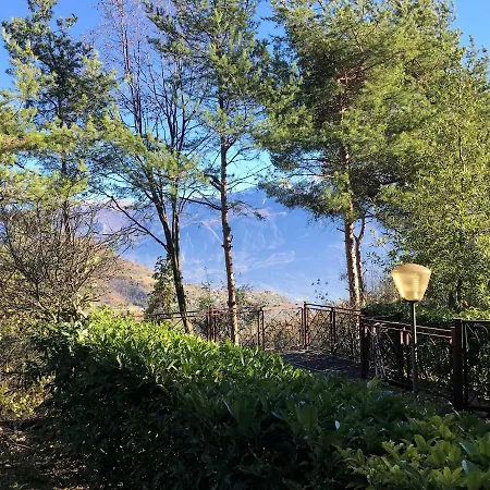 Familienfreundliches Ferienhaus Mit Privatem Garten Und Seeblick - Chalet Simon Pra Da Bont